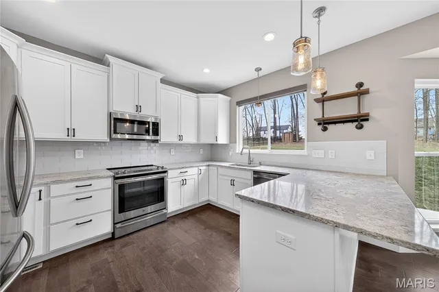 $489,900 | 732 Lost Canyon Boulevard, Wentzville, MO 63385