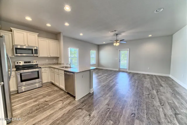 $2,200 | 89 Crossing Lane, Unit A, Santa Rosa Beach, FL 32459