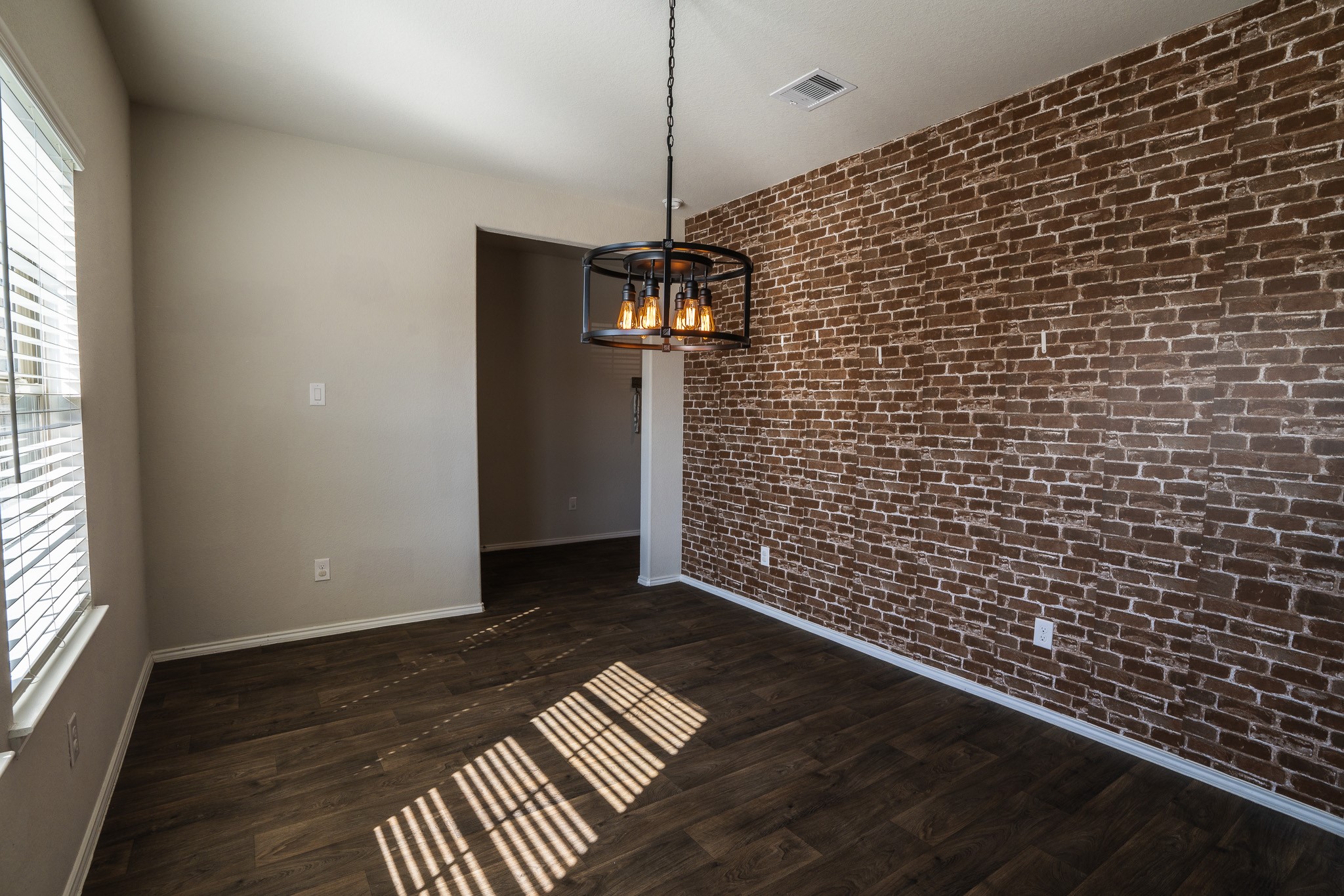 939 Petunia Falls Lane Rosharon, TX 77583 - Photo 3 of 25