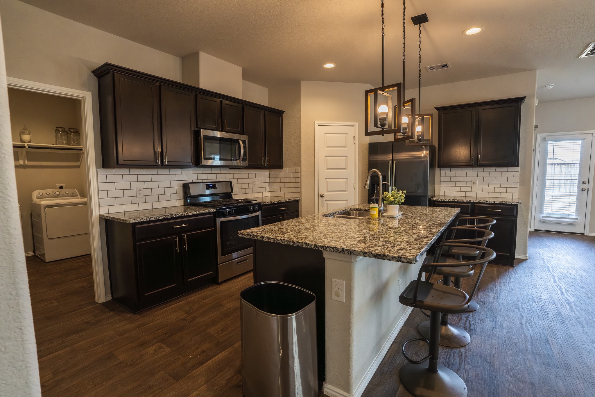 939 Petunia Falls Lane Rosharon, TX 77583 - Photo 5 of 25