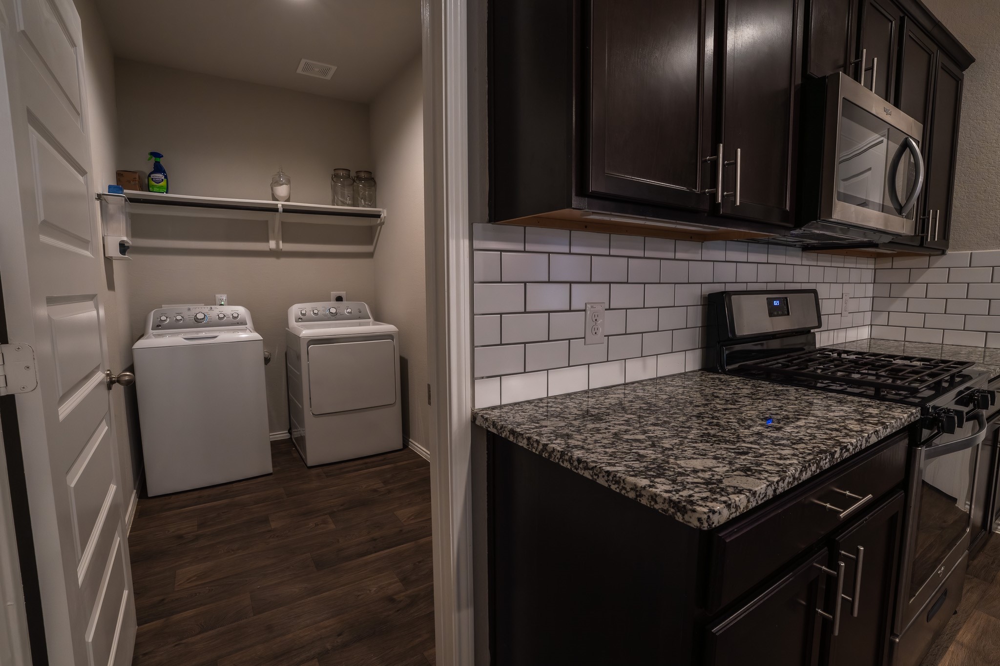 939 Petunia Falls Lane Rosharon, TX 77583 - Photo 10 of 25 Laundry is off the kitchen