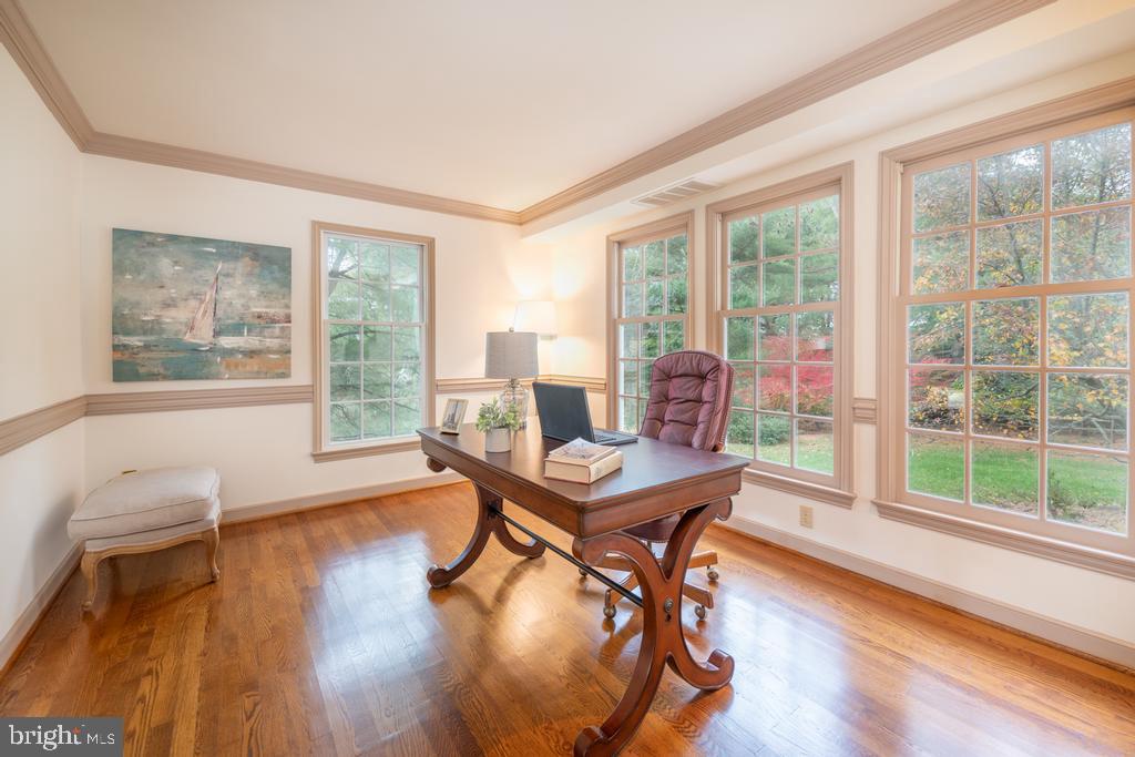 801 Avonwood Drive Wayne, PA 19087 - Photo 7 of 35