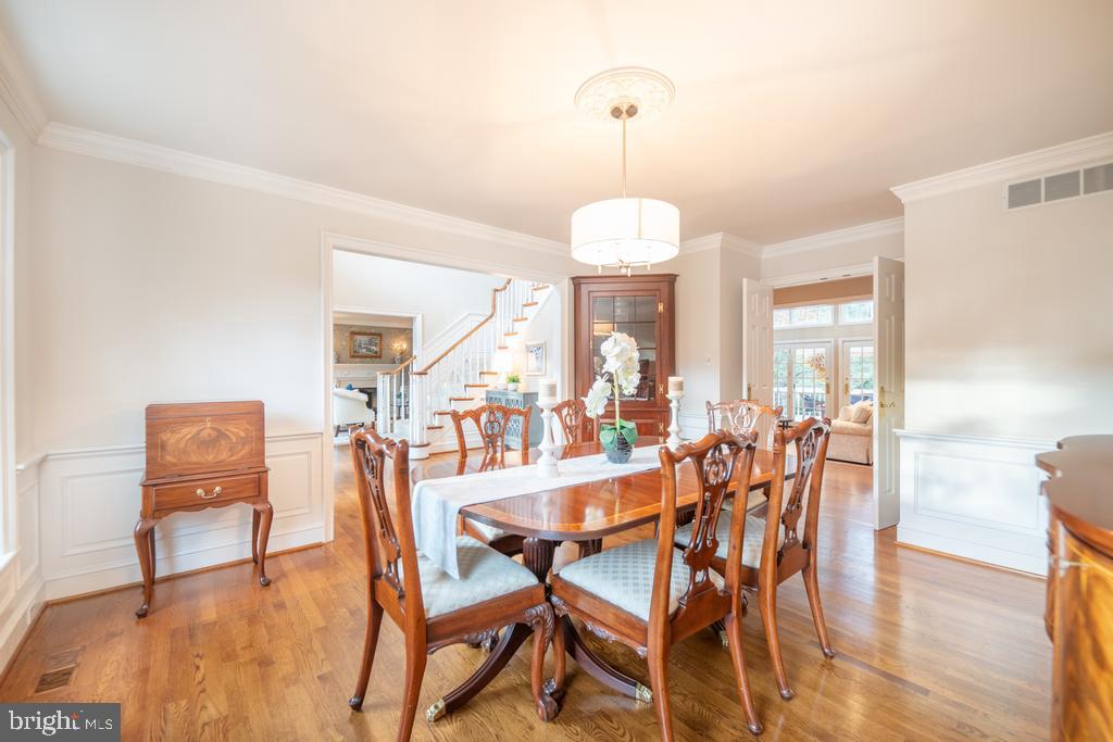 801 Avonwood Drive Wayne, PA 19087 - Photo 9 of 35