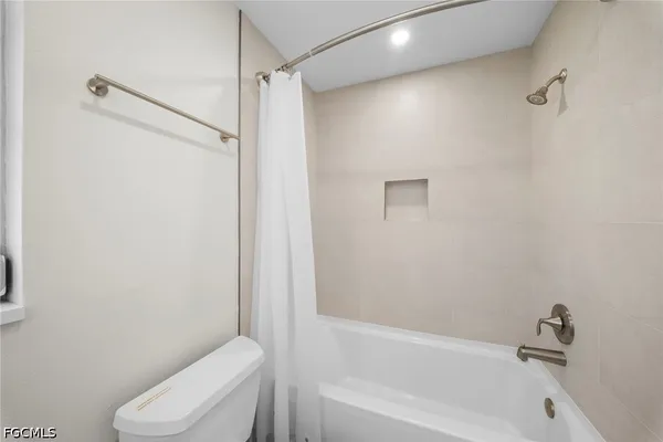 $1,750 | 1039 El Mar Avenue, Fort Myers, FL 33919