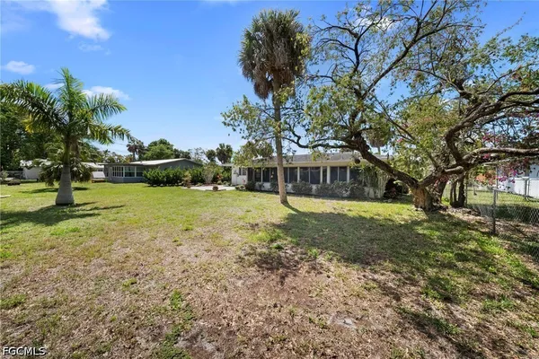 $1,750 | 1039 El Mar Avenue, Fort Myers, FL 33919