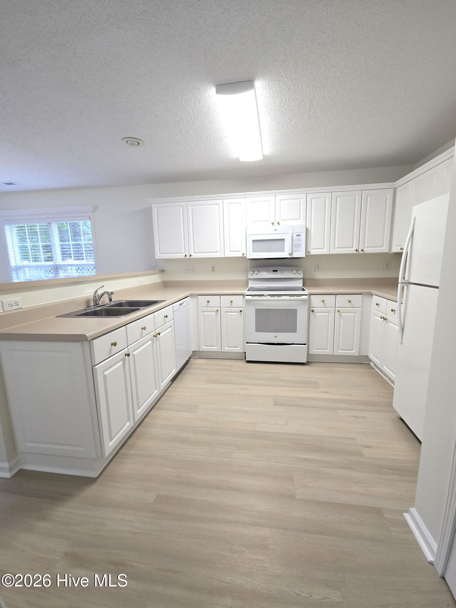 5005 Woods Edge Road Wilmington, NC 28409 - Photo 5 of 17