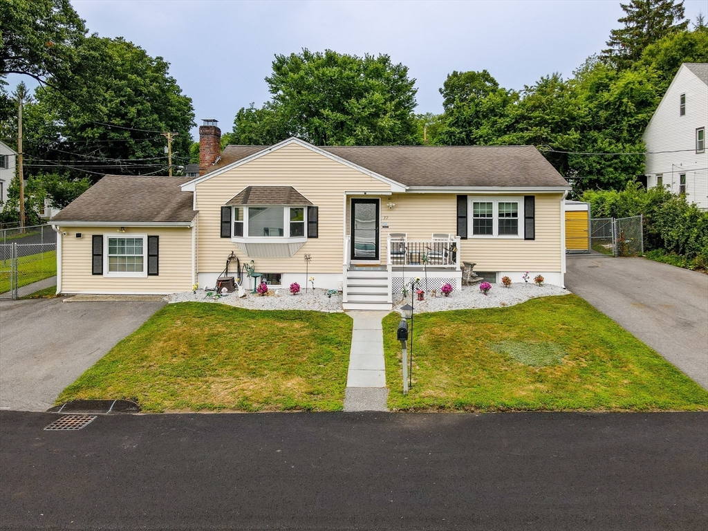 77 Valley Road Dracut, MA 01826 - Photo 4 of 42