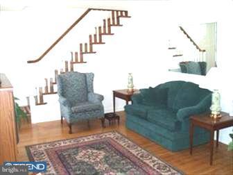 206 Canterbury Road Havertown, PA 19083 - Photo 3 of 5 Living Room