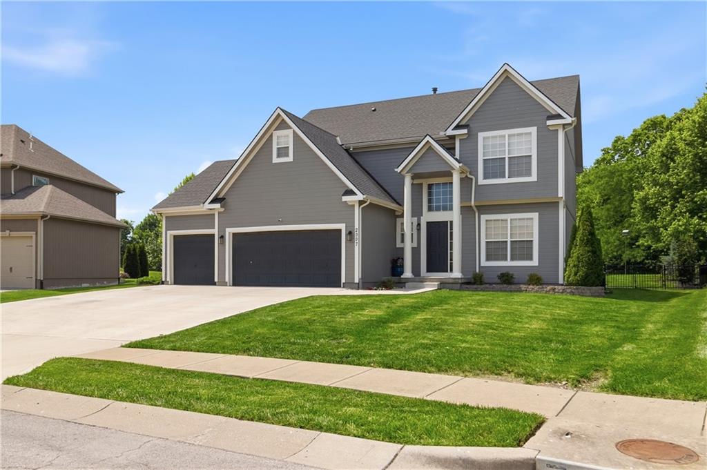 2007 Sequoia Drive Raymore, MO 64083 - Photo 4 of 50