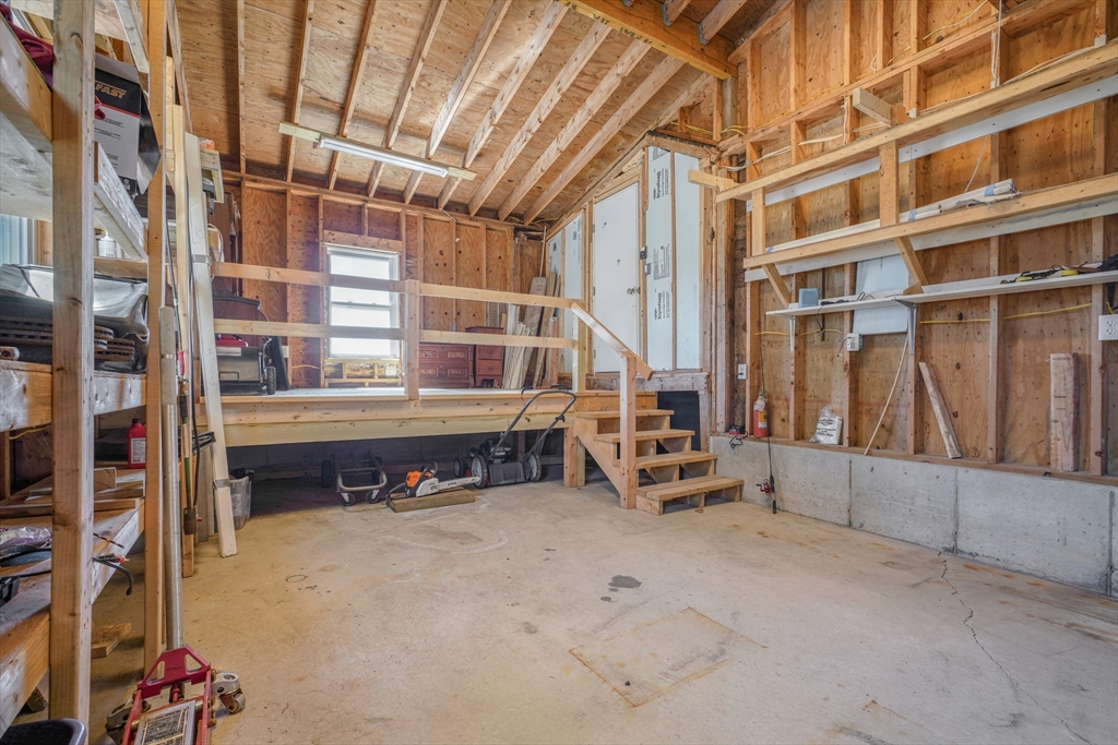 7 Shawmut Street Fairhaven, MA 02719 - Photo 23 of 39