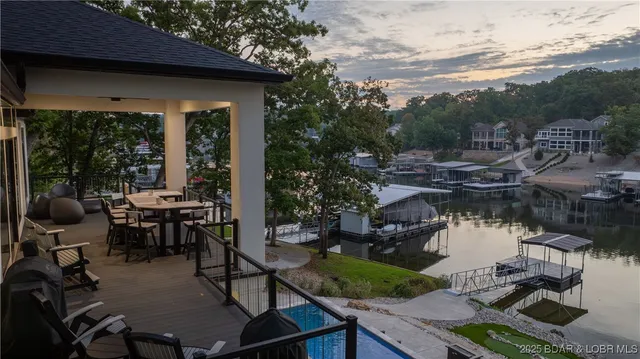 $2,595,000 | 280 Oak Drive, Sunrise Beach, MO 65079