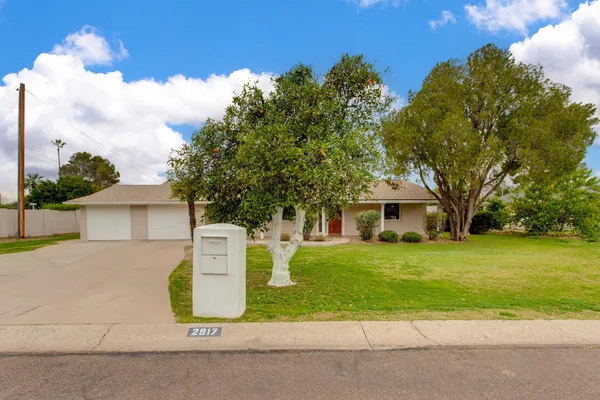 $3,300 | 2917 East Mariposa Street, Phoenix, AZ 85016