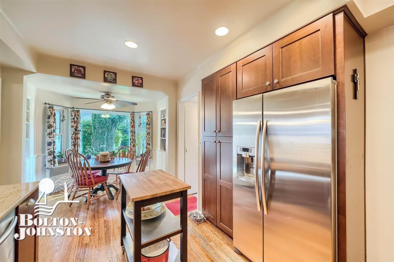 285 Moross Road Grosse Pointe, MI 48236 - Photo 13 of 50 50077953-12.JPG