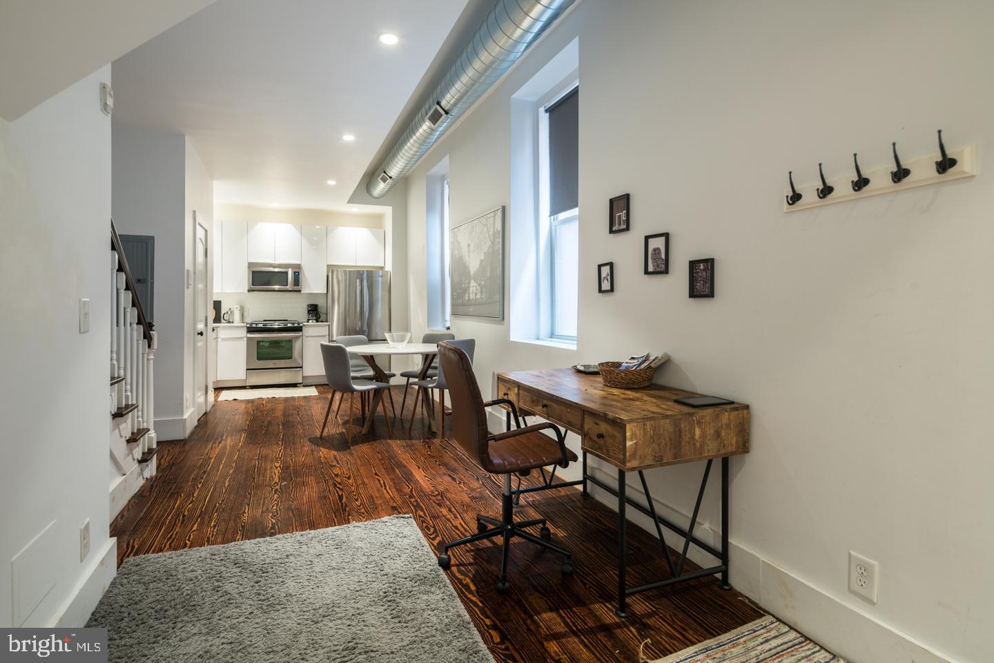 126 North 3rd Street, Unit 1 Philadelphia, PA 19106 - Photo 3 of 18