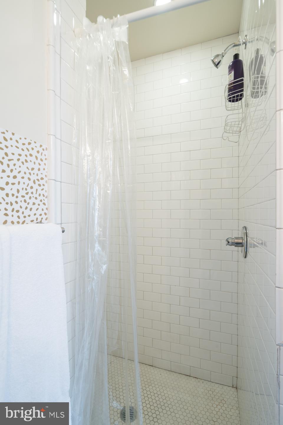 126 North 3rd Street, Unit 1 Philadelphia, PA 19106 - Photo 9 of 18