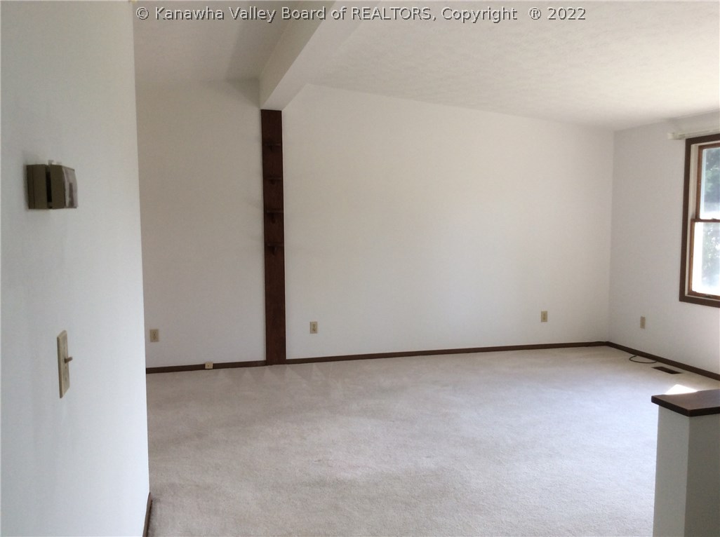 227 Stewart Acres Winfield, WV 25213 - Photo 4 of 16 Gallery Image 4