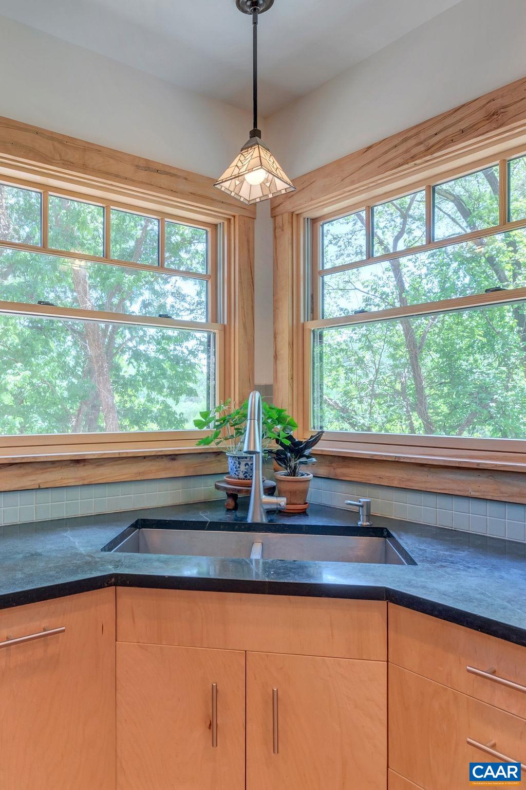 1506 Monticello Road Charlottesville, VA 22902 - Photo 15 of 58 Gallery Image 15