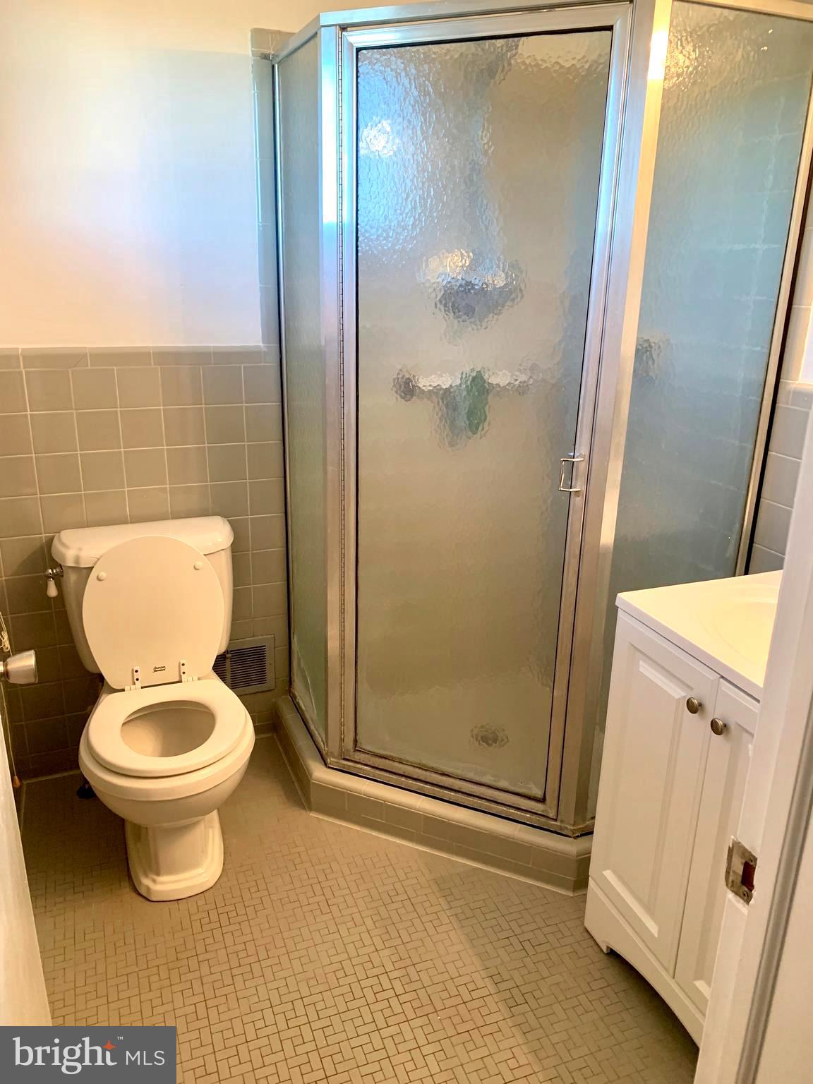 27305 Ridge Road Damascus, MD 20872 - Photo 14 of 18 Gallery Image 14