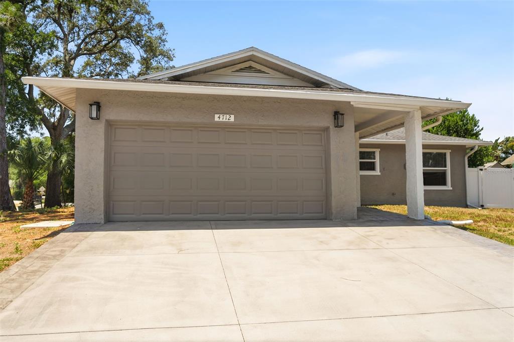 4712 Simcoe Street Palm Harbor, FL 34683 - Photo 2 of 51