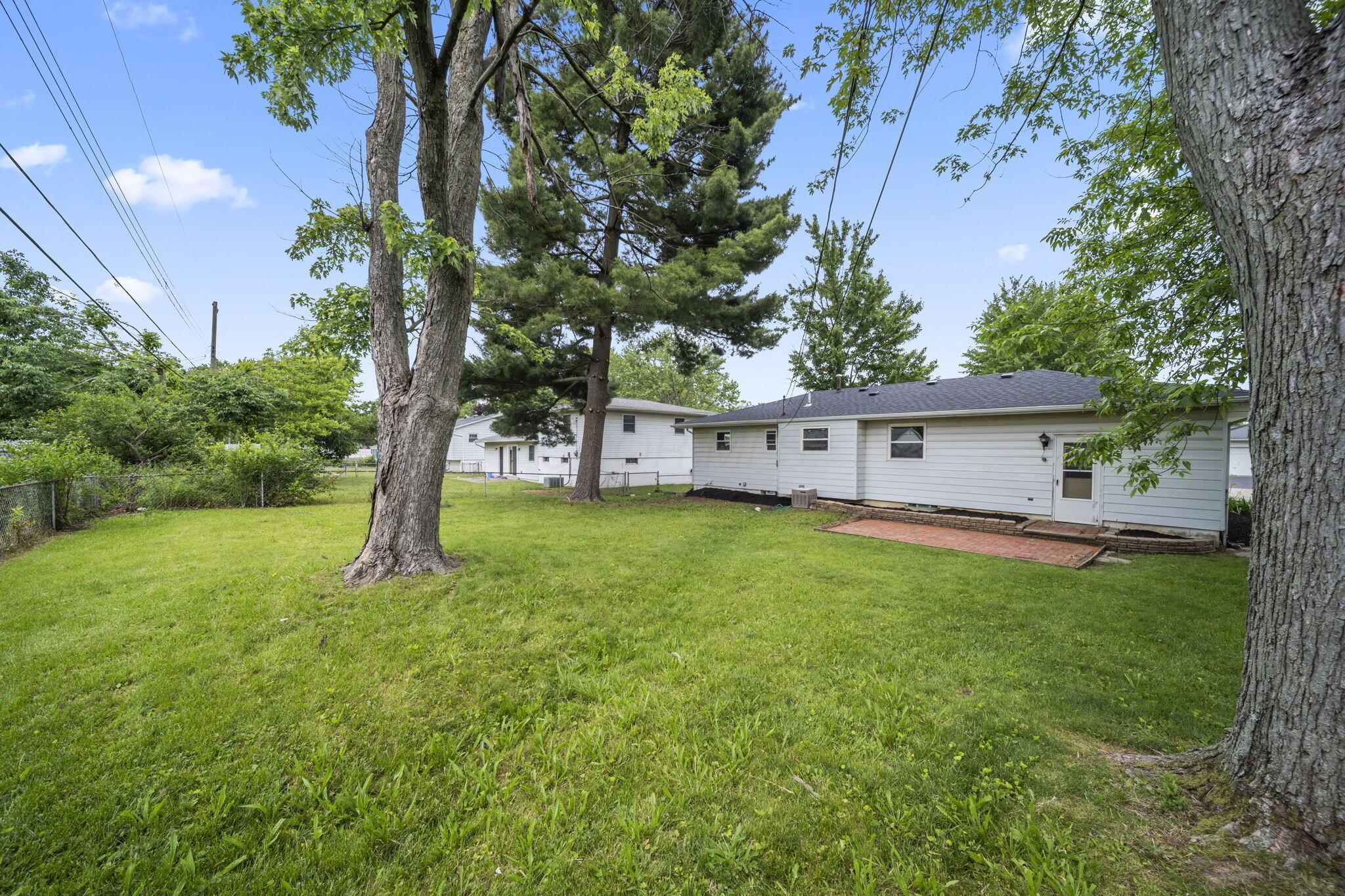6365 Faircrest Road Columbus, OH 43229 - Photo 69 of 87 69-web-or-mls-DSC01222
