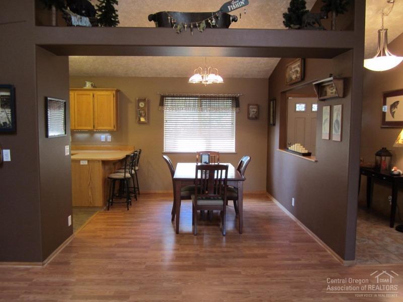 17536 Rosland Road La Pine, OR 97739 - Photo 4 of 25 Additional Photo