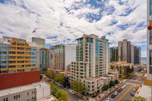 $3,700 | 300 West Beech Street, Unit 901, San Diego, CA 92101