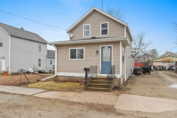 $149,900 | 234 Frank Street, Oconto, WI 54153