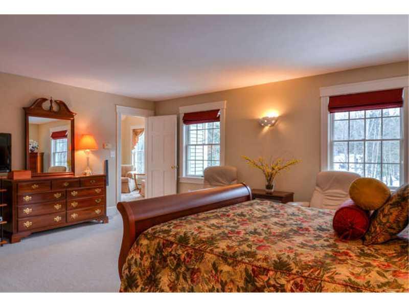 48 Stonegate Road Cape Elizabeth, ME 04107 - Photo 23 of 35 Master Bedroom.
