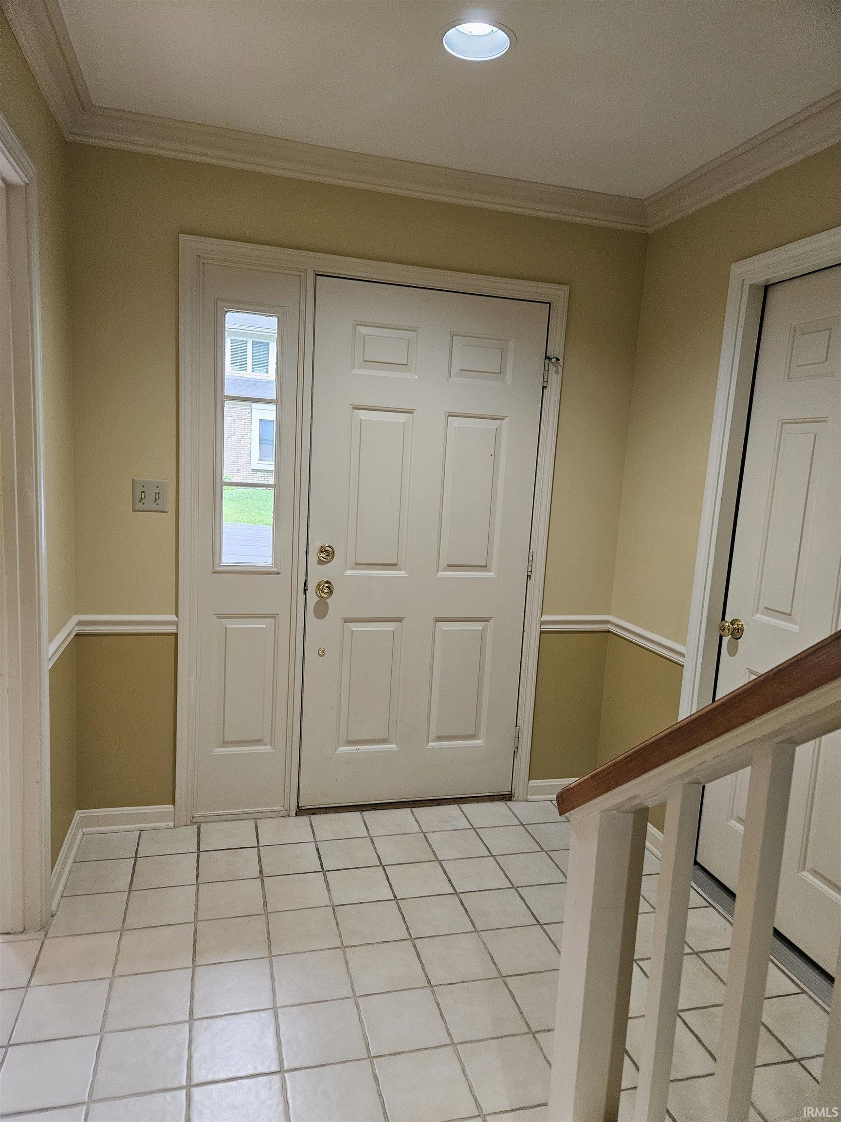 1327 Timberlake Road Evansville, IN 47710 - Photo 3 of 36 Gallery Image 3