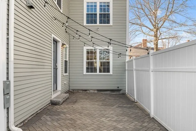 $999,900 | 27 Warren Street, Unit 1, Newburyport, MA 01950