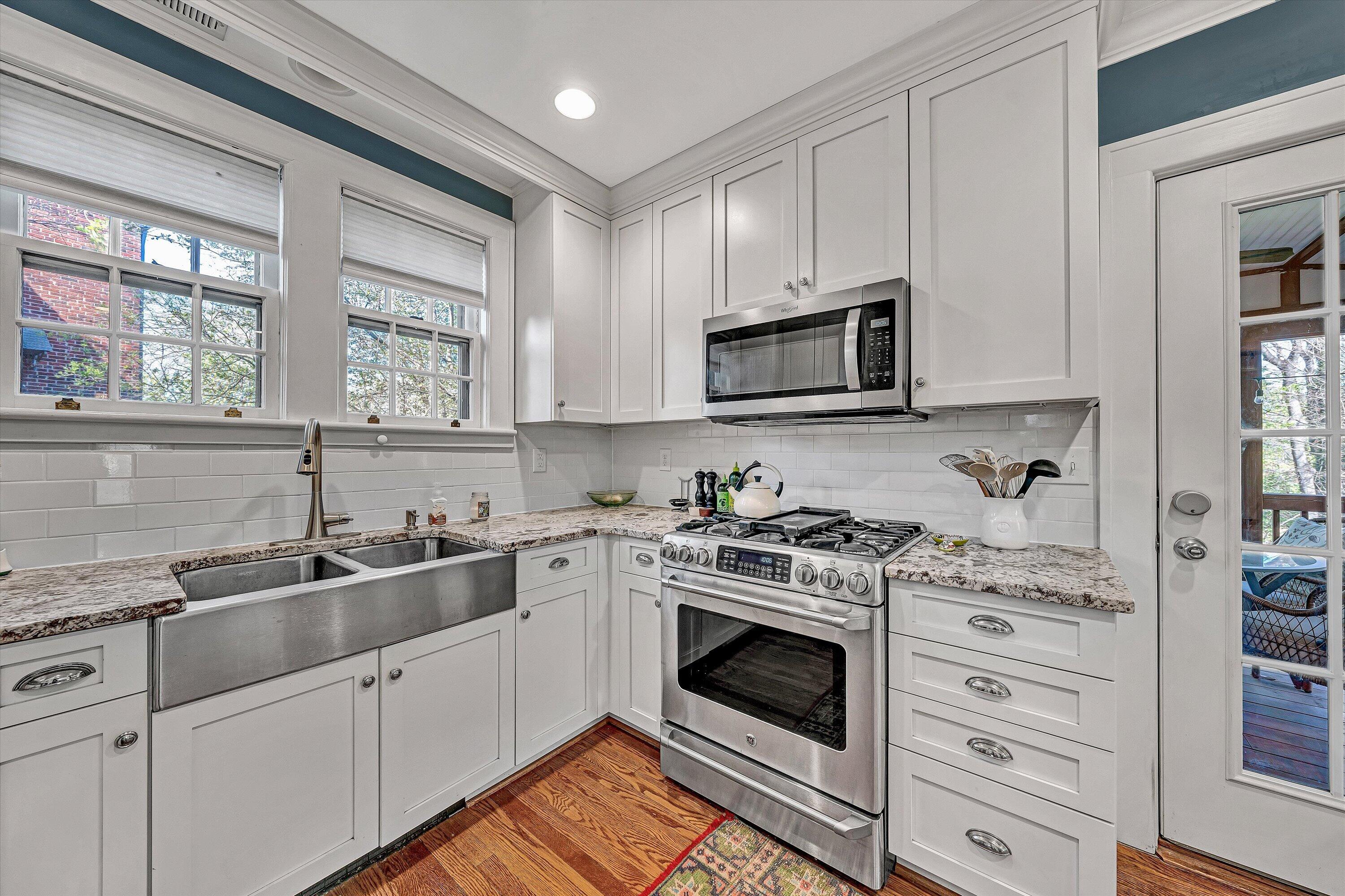 3207 White Oak Road Southwest Roanoke, VA 24014 - Photo 35 of 86 Kitchen