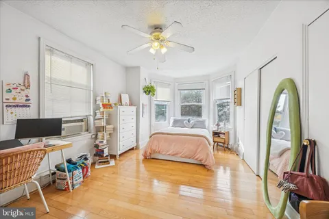 $1,295,000 | 142 North 21st Street, Philadelphia, PA 19103