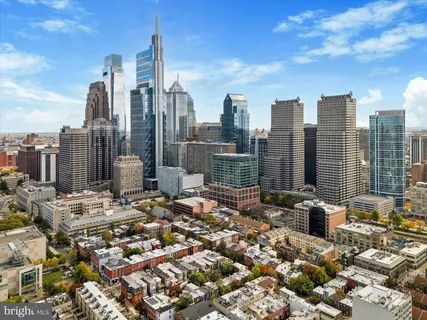 $1,295,000 | 142 North 21st Street, Philadelphia, PA 19103