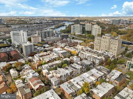 $1,295,000 | 142 North 21st Street, Philadelphia, PA 19103