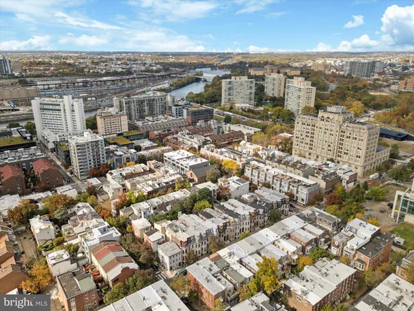 $1,295,000 | 142 North 21st Street, Philadelphia, PA 19103