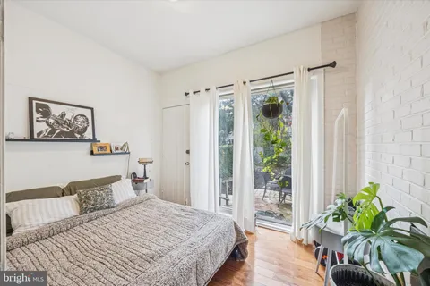 $1,295,000 | 142 North 21st Street, Philadelphia, PA 19103