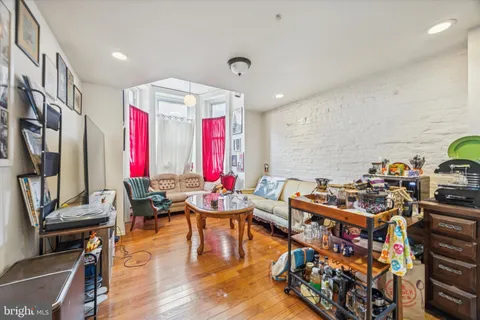 $1,295,000 | 142 North 21st Street, Philadelphia, PA 19103