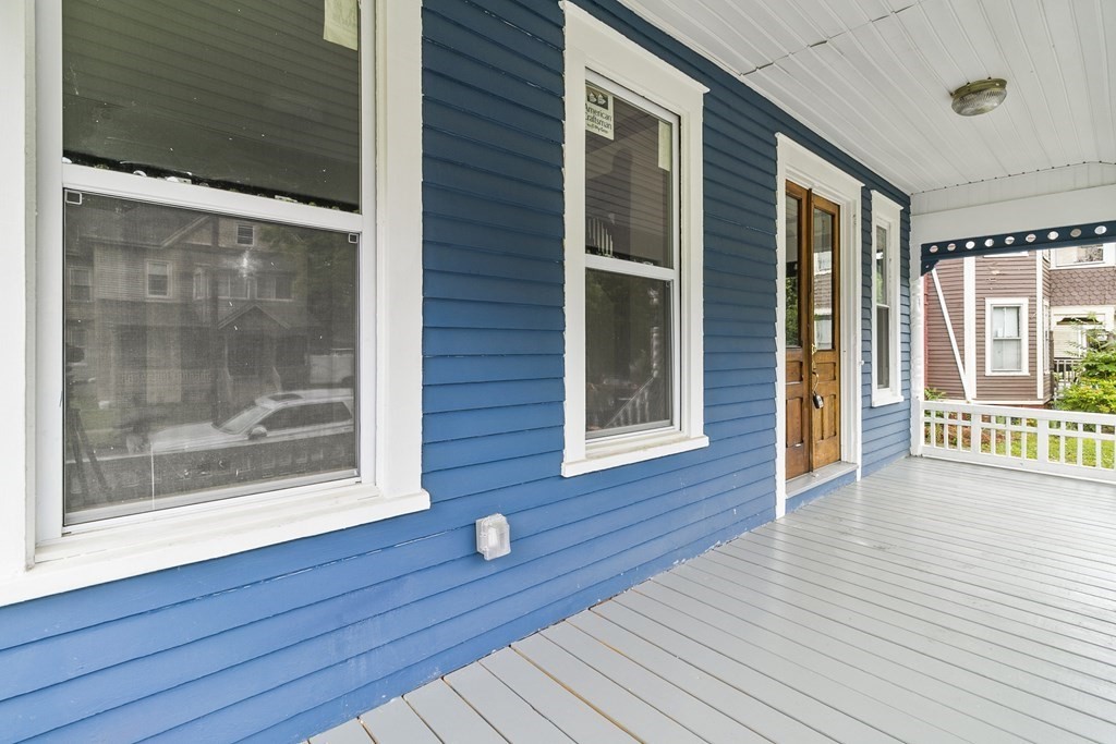 22 Wellesley Street Springfield, MA 01109 - Photo 3 of 29 Gallery Image 3