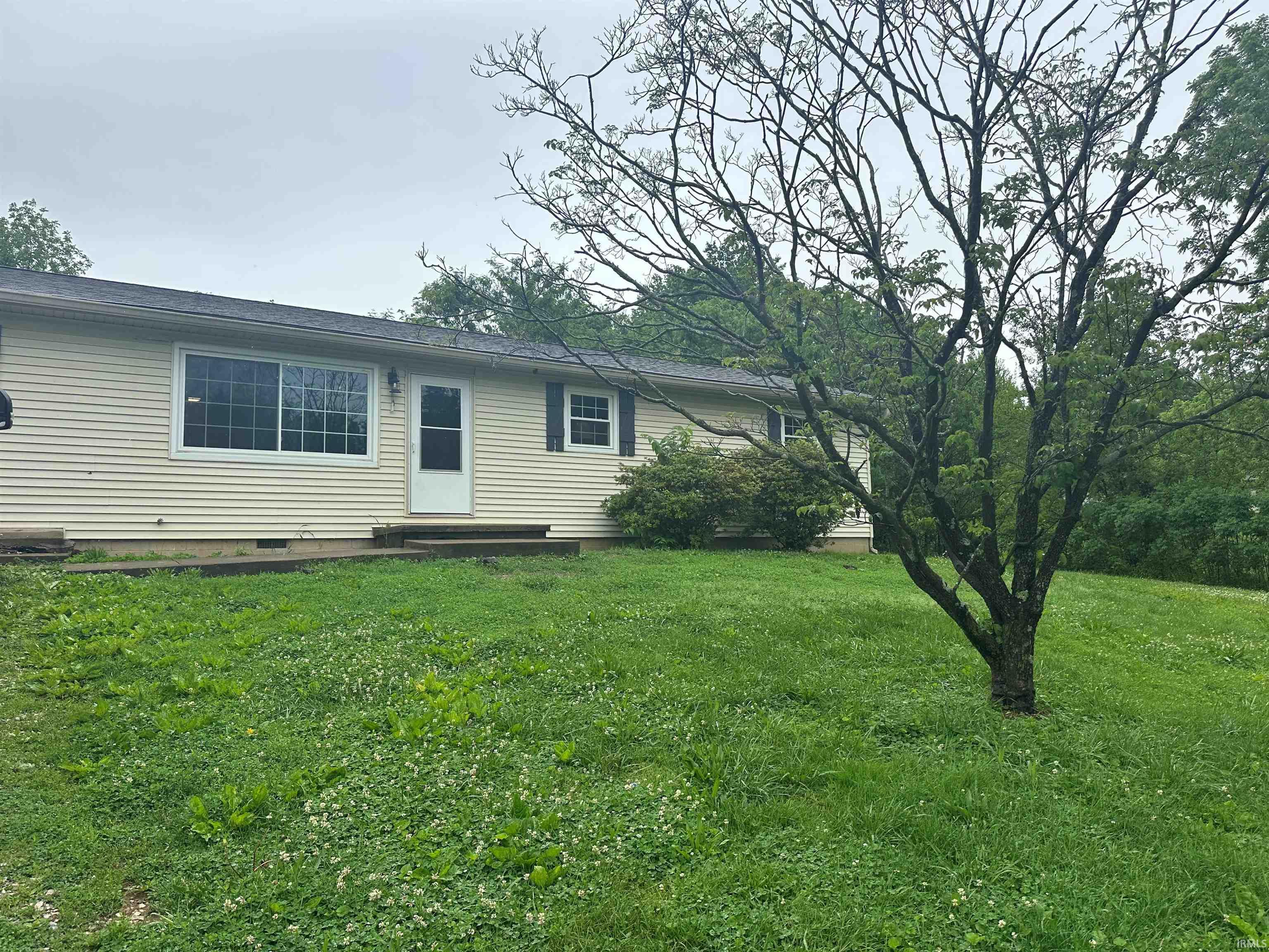 7150 South Strain Ridge Road Bloomington, IN 47401 - Photo 2 of 27