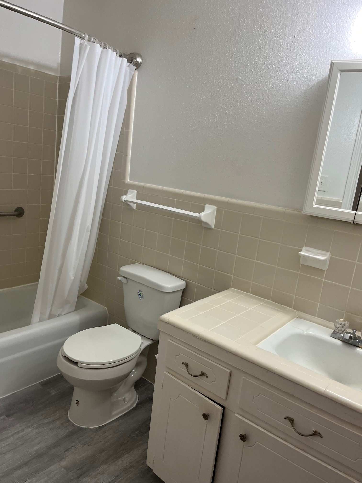 1500 Woodhead Street, Unit 2 Houston, TX 77019 - Photo 16 of 20 a bathroom with a sink toilet and shower