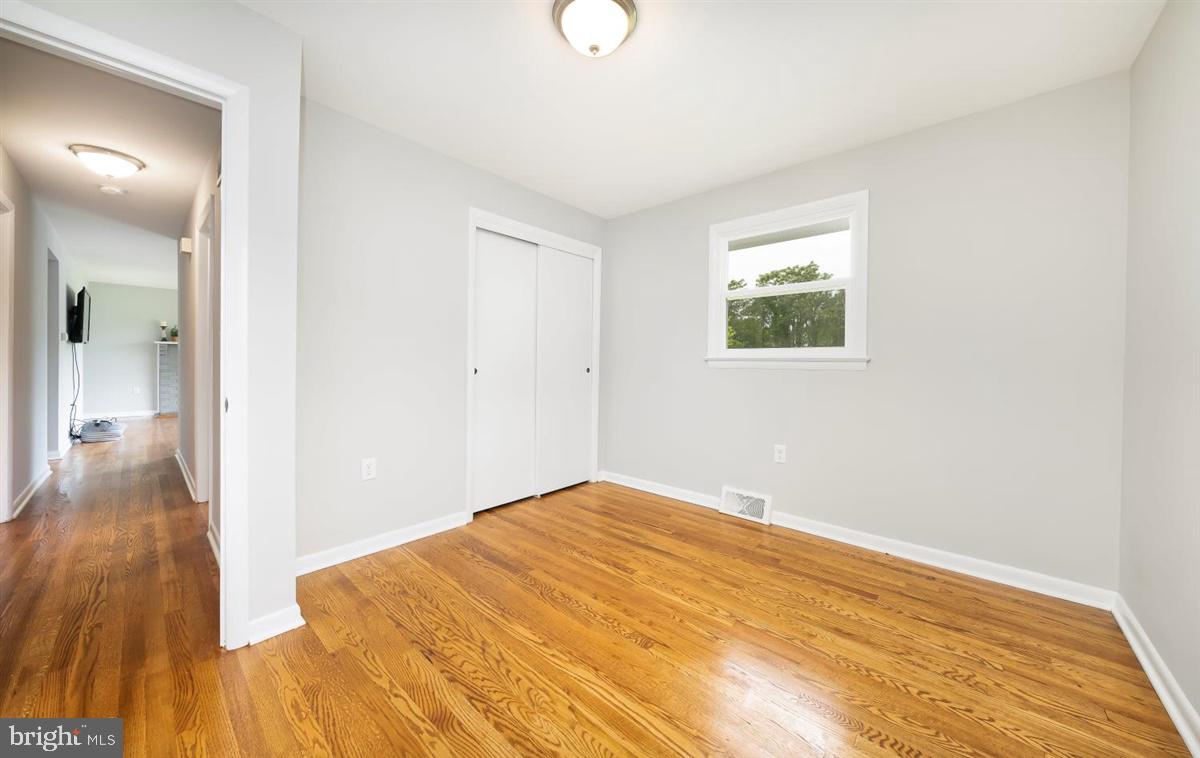 5239 Reels Mill Road Frederick, MD 21704 - Photo 18 of 24 Bedroom 3 - more hardwoods