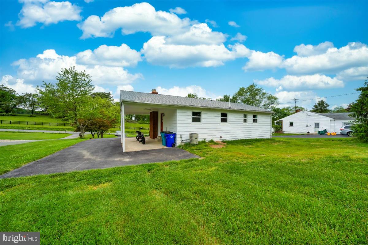 5239 Reels Mill Road Frederick, MD 21704 - Photo 7 of 24 Back of home