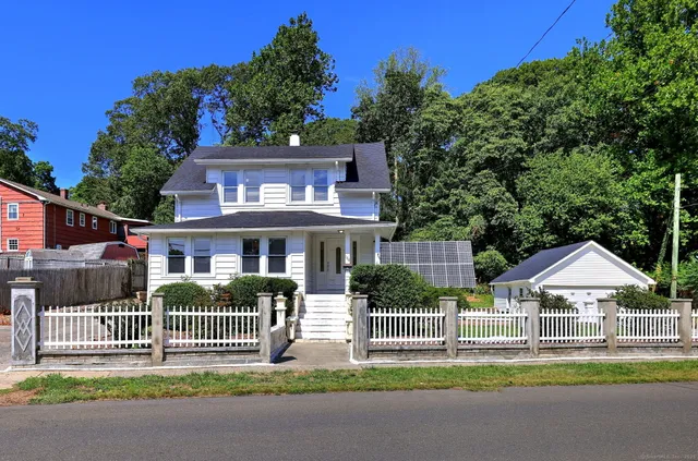 $529,000 | 184 West Avenue, Milford, CT 06461