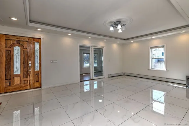 $529,000 | 184 West Avenue, Milford, CT 06461