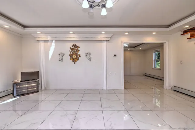 $529,000 | 184 West Avenue, Milford, CT 06461