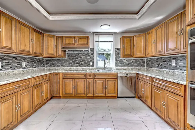 $529,000 | 184 West Avenue, Milford, CT 06461