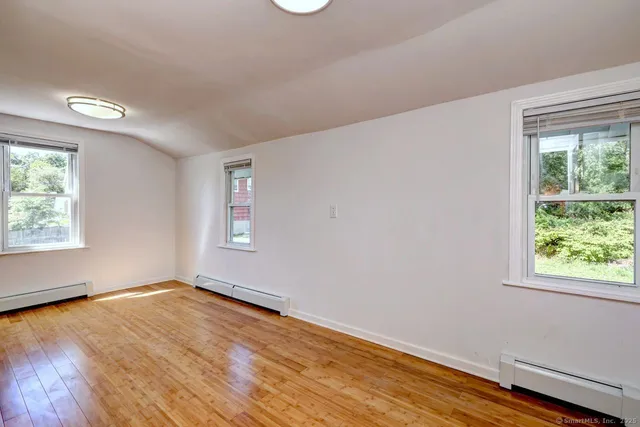 $529,000 | 184 West Avenue, Milford, CT 06461