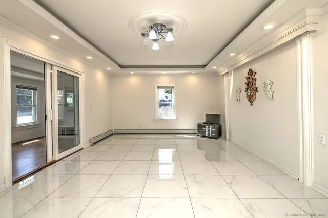 $529,000 | 184 West Avenue, Milford, CT 06461