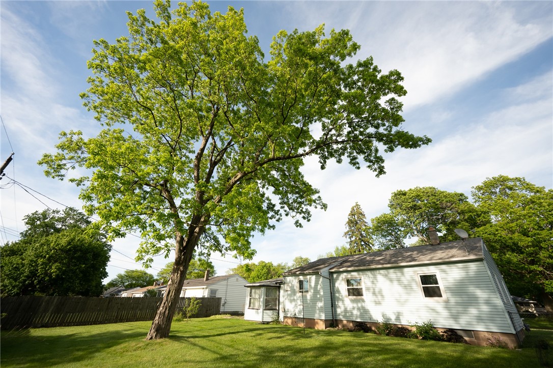 243 Dellwood Road Greece, NY 14616 - Photo 8 of 20