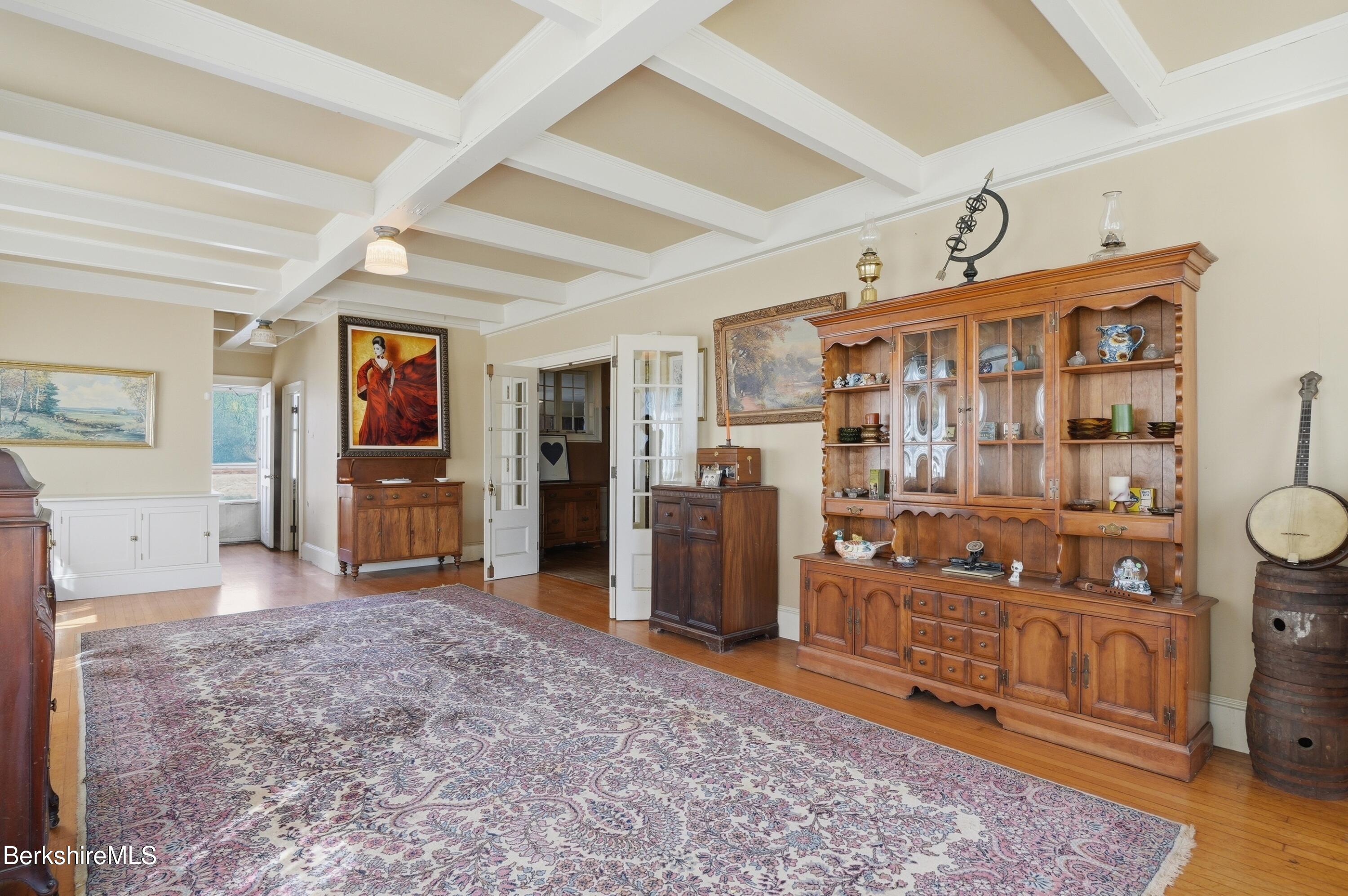 752 State Road Richmond, MA 01254 - Photo 14 of 71 parlor